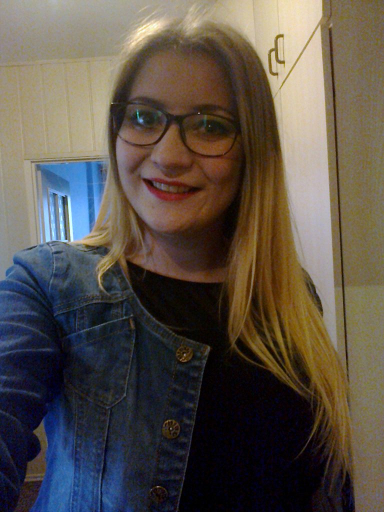 Takaaa szczliwa ! :)