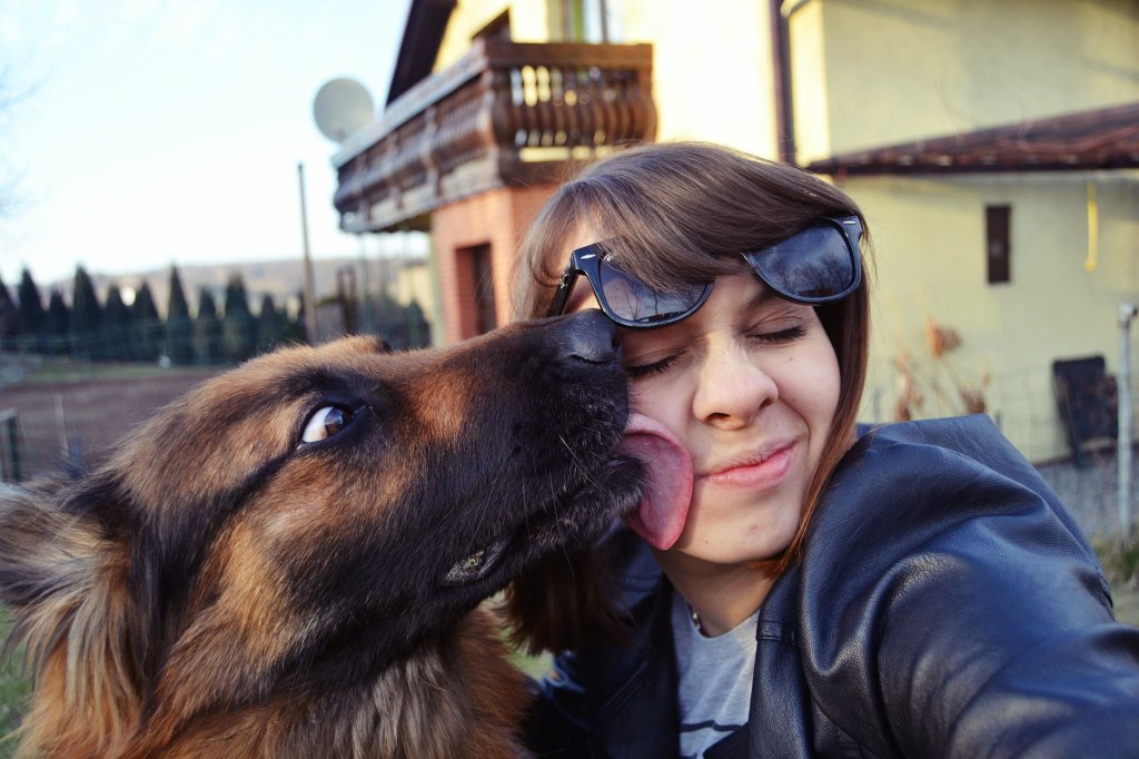 :*