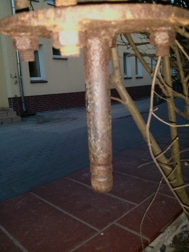 Stary kran na wajch.