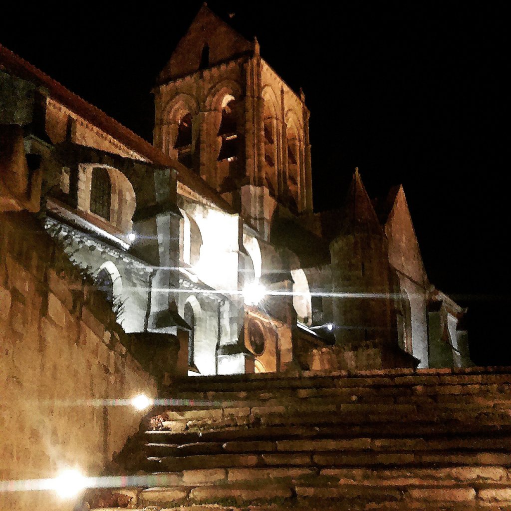 Kosciol w Auvers sur Oise