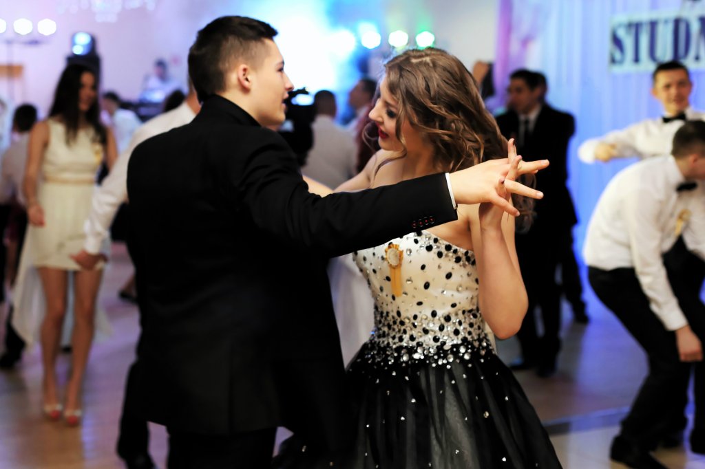 dance 
