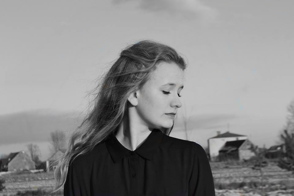 mod. Karolina