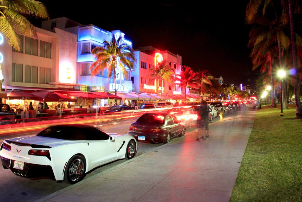 883 - Ocean drive at night