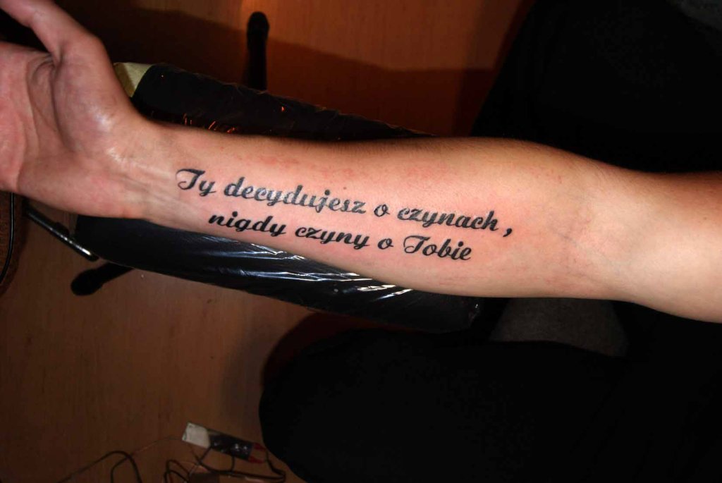 Napis ...