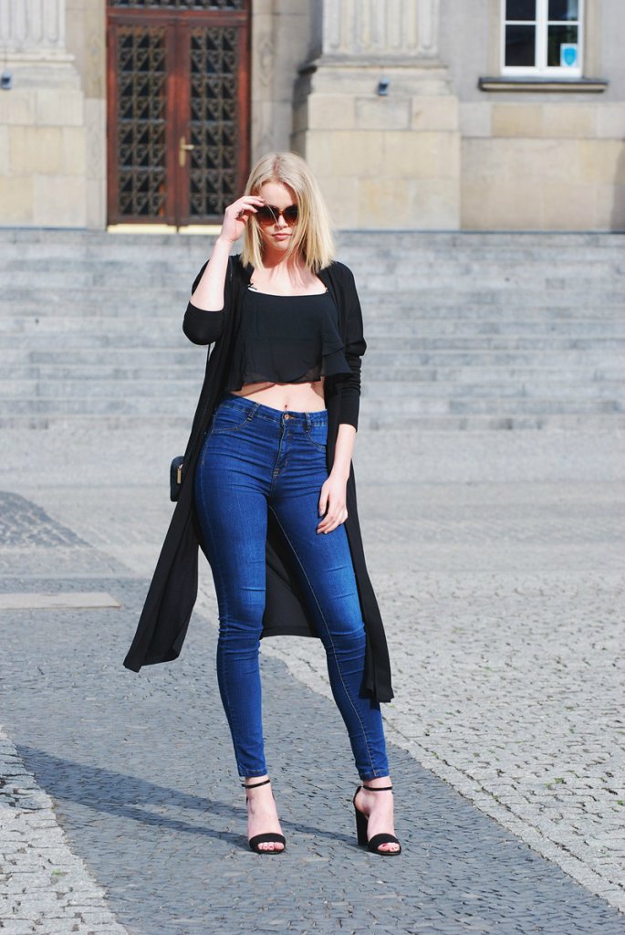 HIGH WAIST JEANS