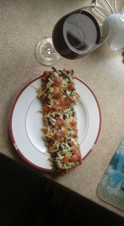 Zapiekanka z ososiem+wino 