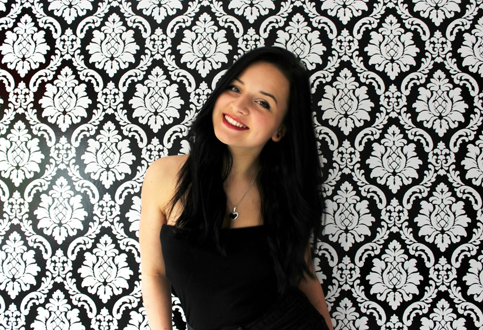 black&white