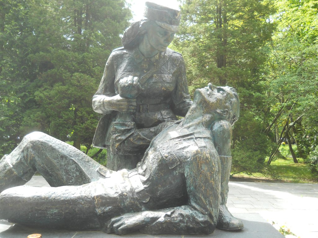 Pomnik Sanitariuszki. 