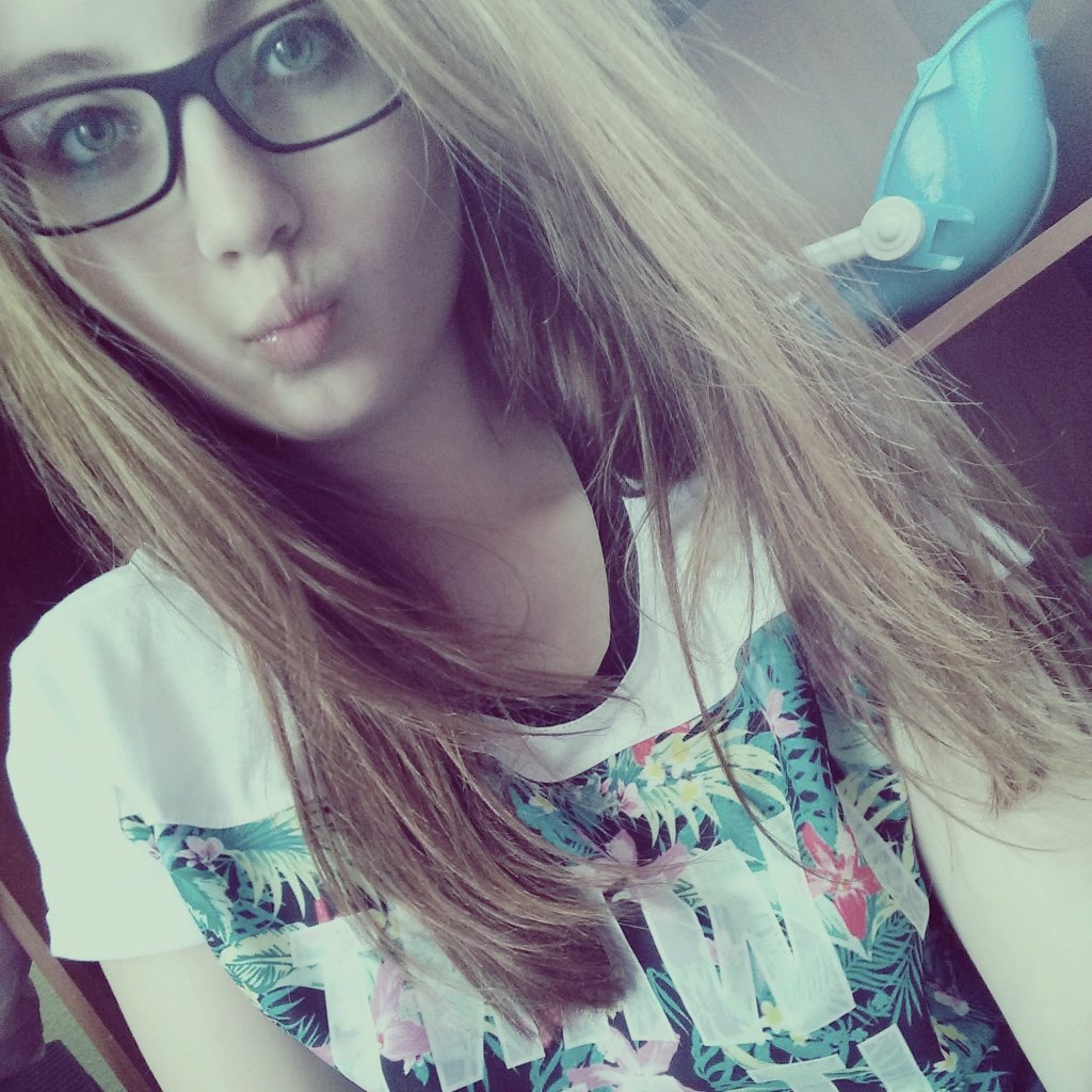 :3