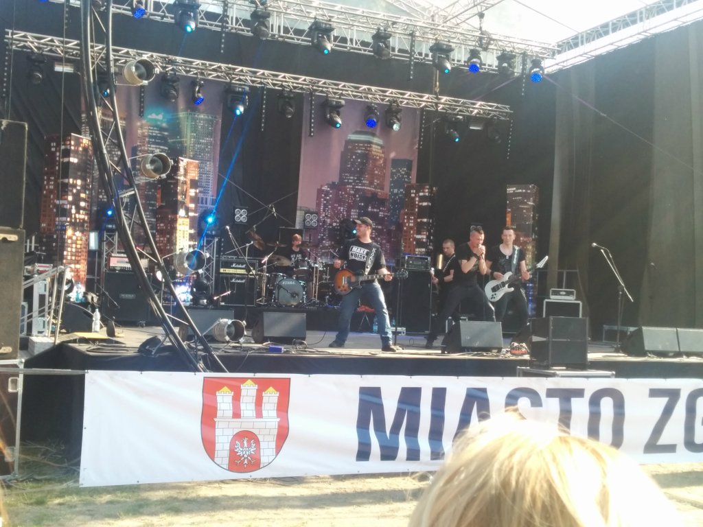 Jako leci, jako pynie