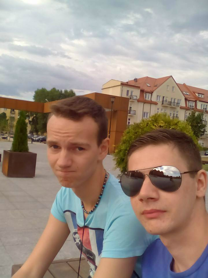 31-08-15