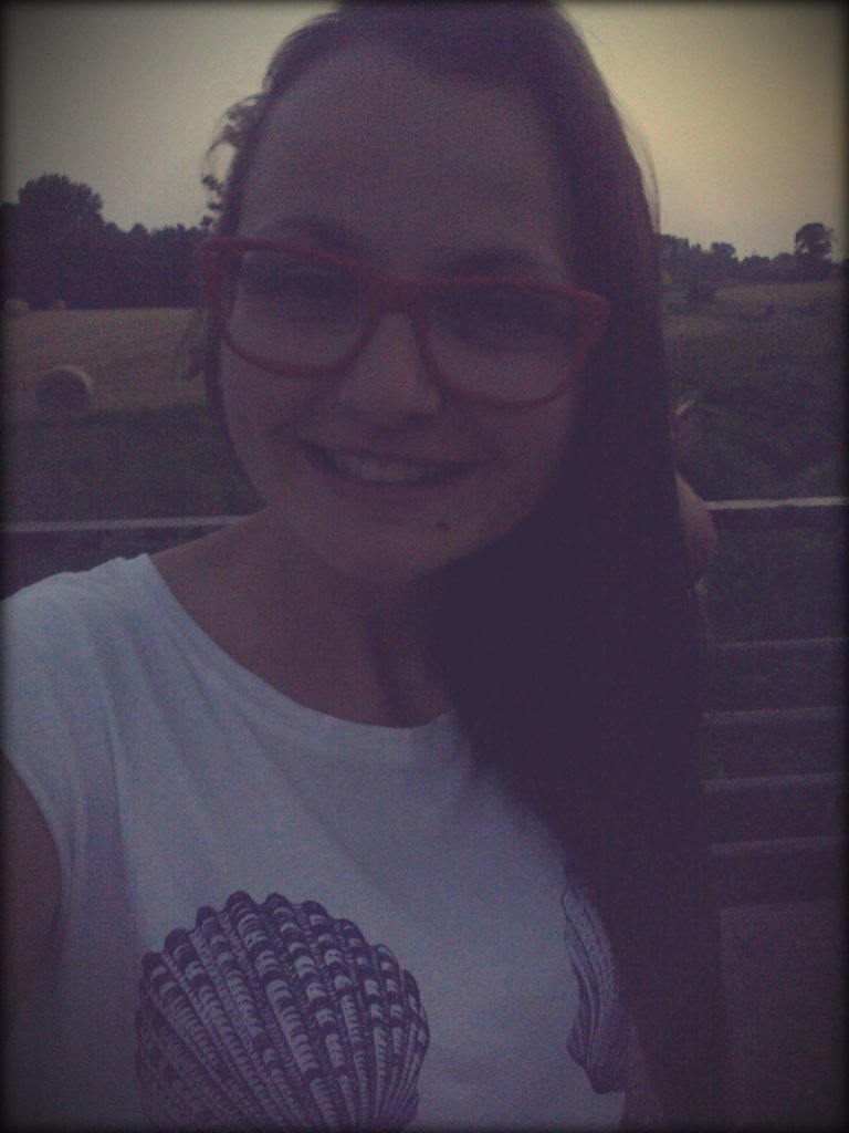 Kreatywnie , brak opisu ;)
