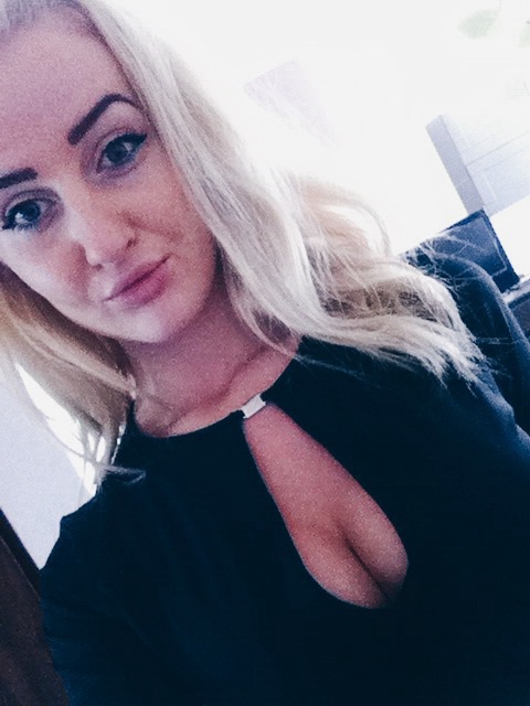 ****