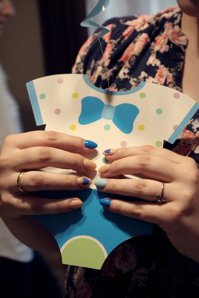 Baby Shower nails :)