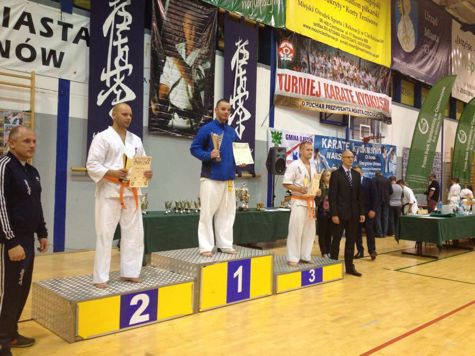 Przez bl po podium!