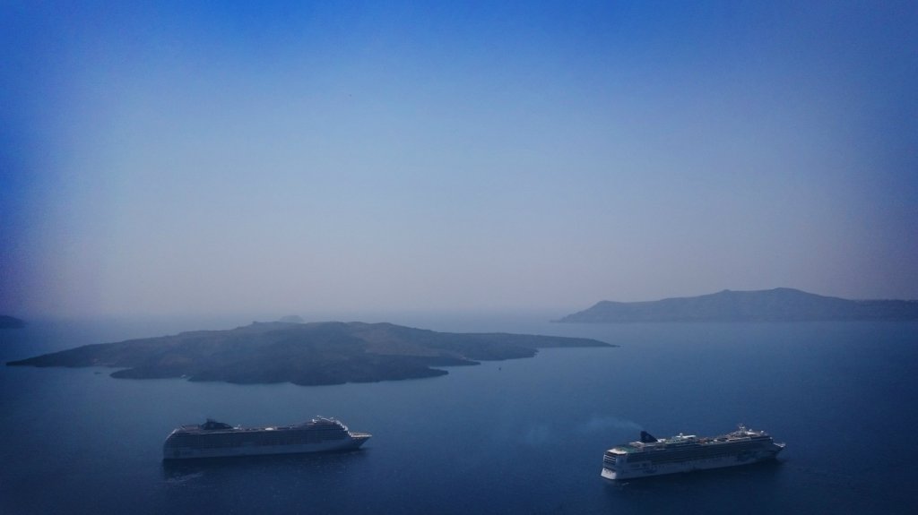 Widok z Santorini :)