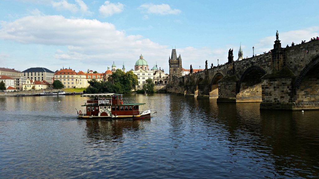 PRAGA