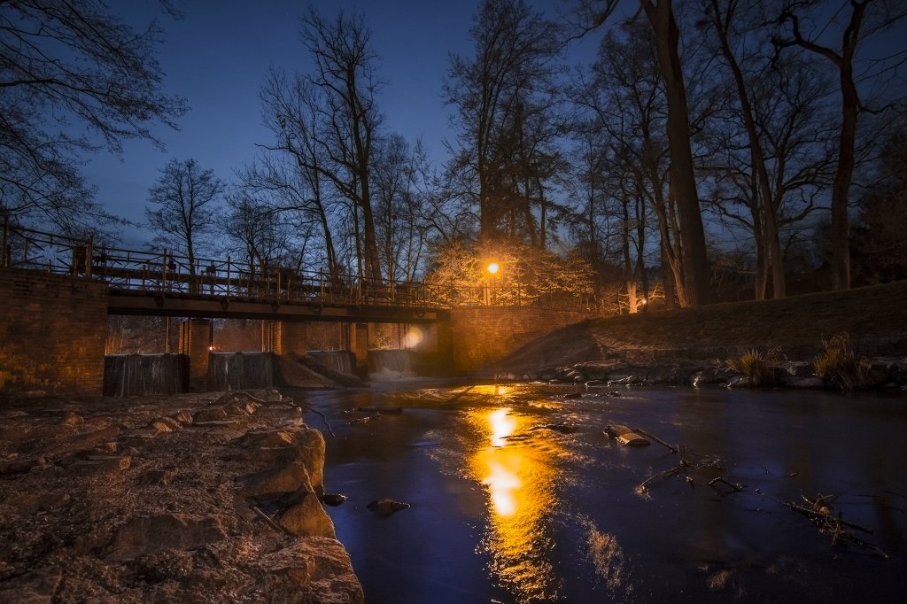 Dusk, Bridge & The Floodgate