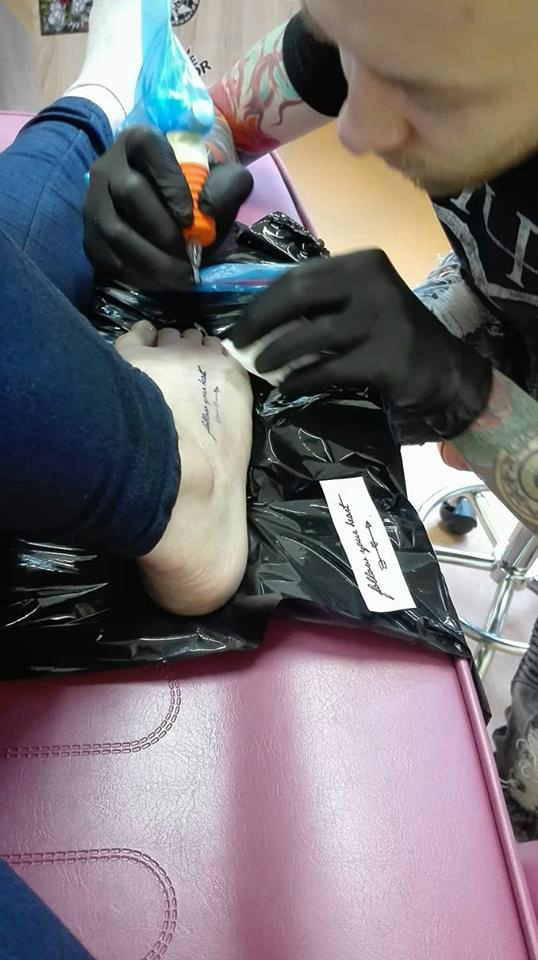 I love tatto . I need tatto. 