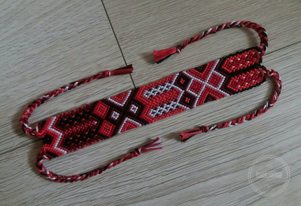 [1] W odcieniach czerwieni