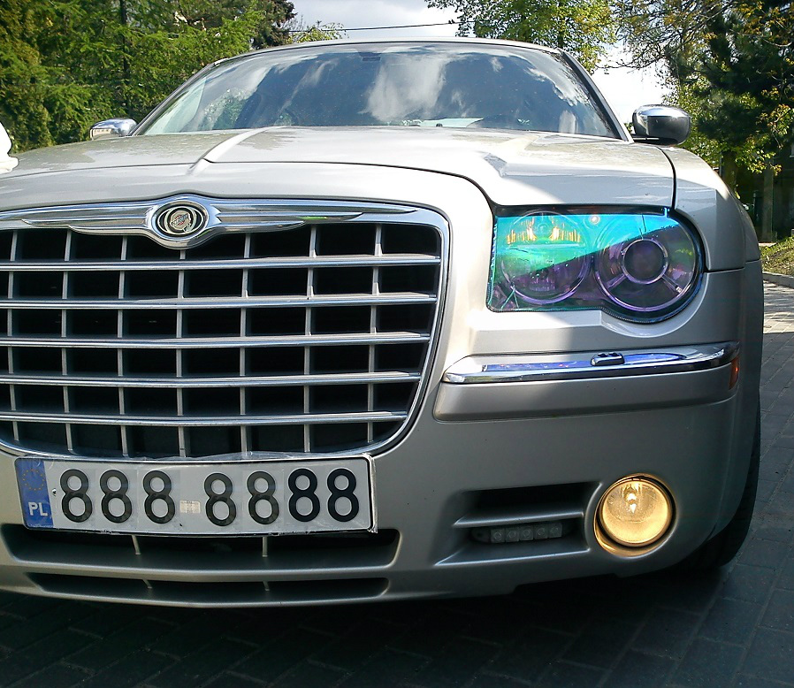 300c