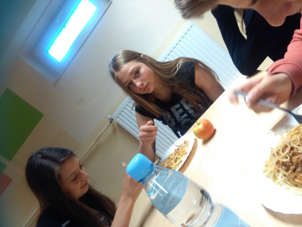  wyjada spaghetti i smutek