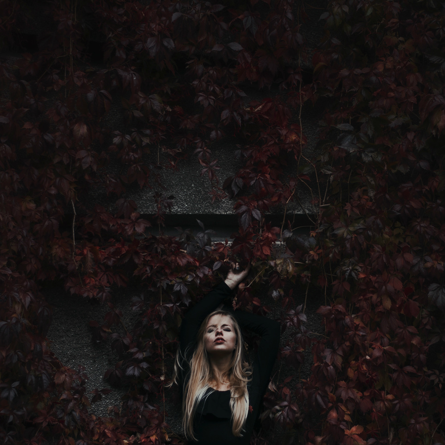 #925