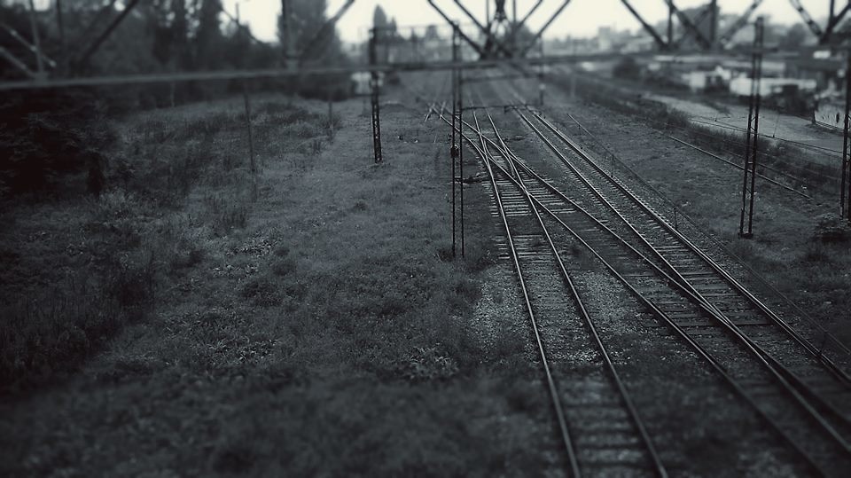 "Ponuro"