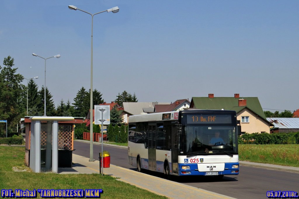 MAN NM223 #025