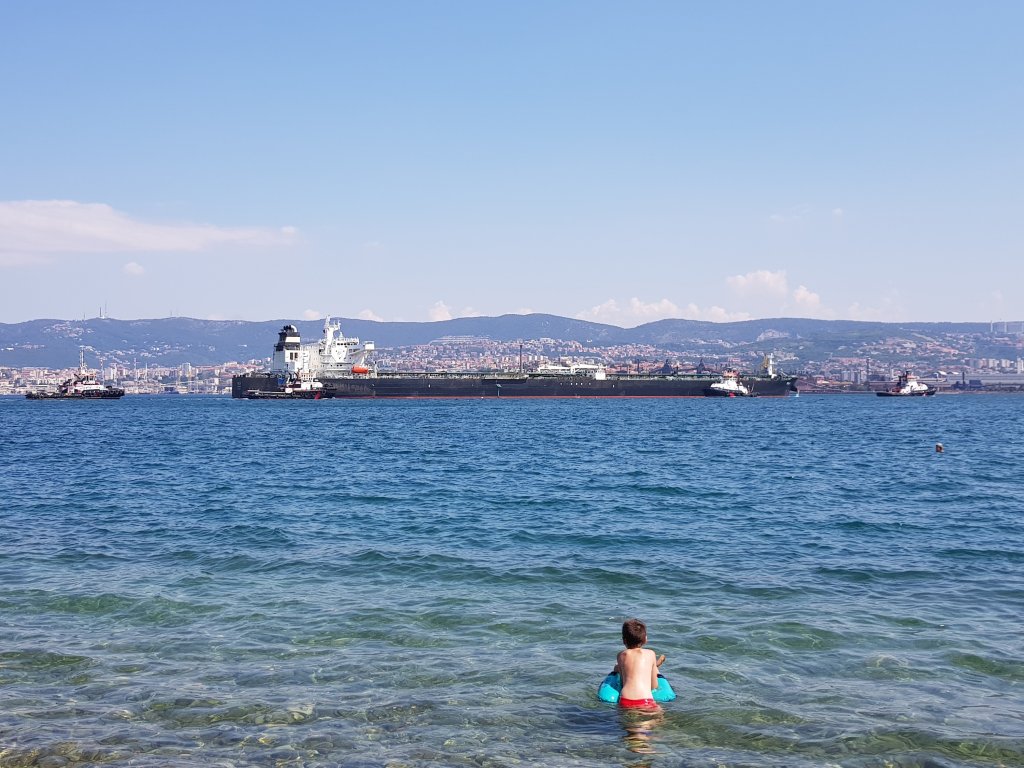 Stitiana, port