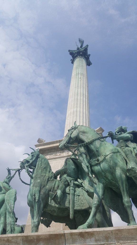 Buda...