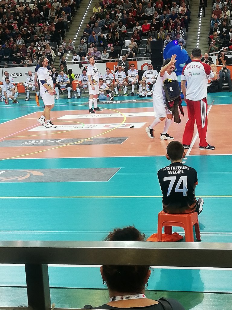 Legendarny Kosmiczny Mecz