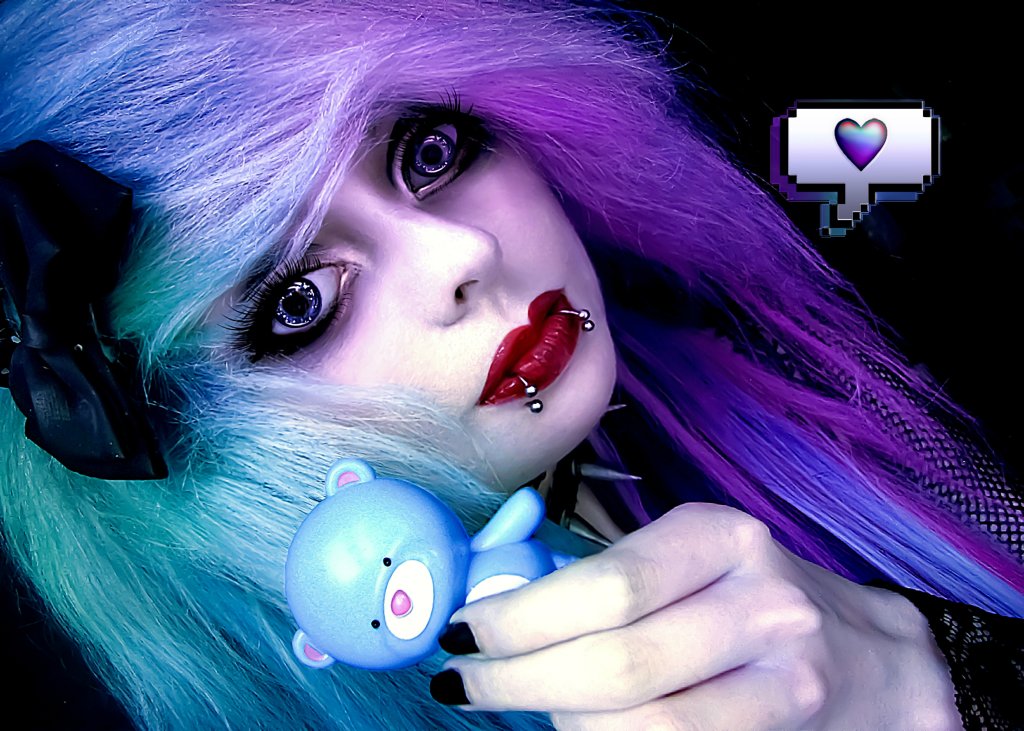 HALF BLUE HALF VIOLET