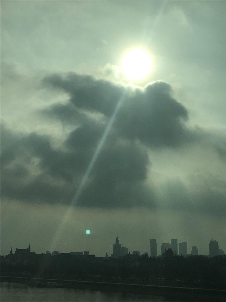 warszawa z okna samochodu