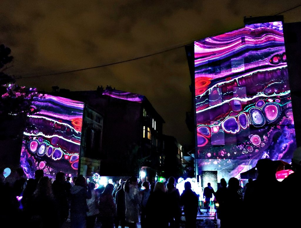 Light Move 2019