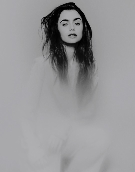 Lily Collins.
