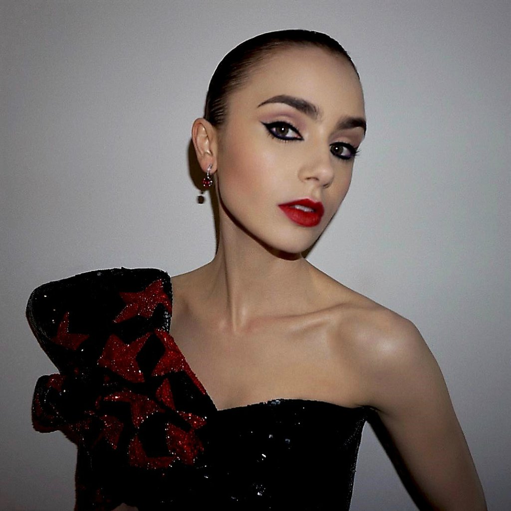 Lily Collins