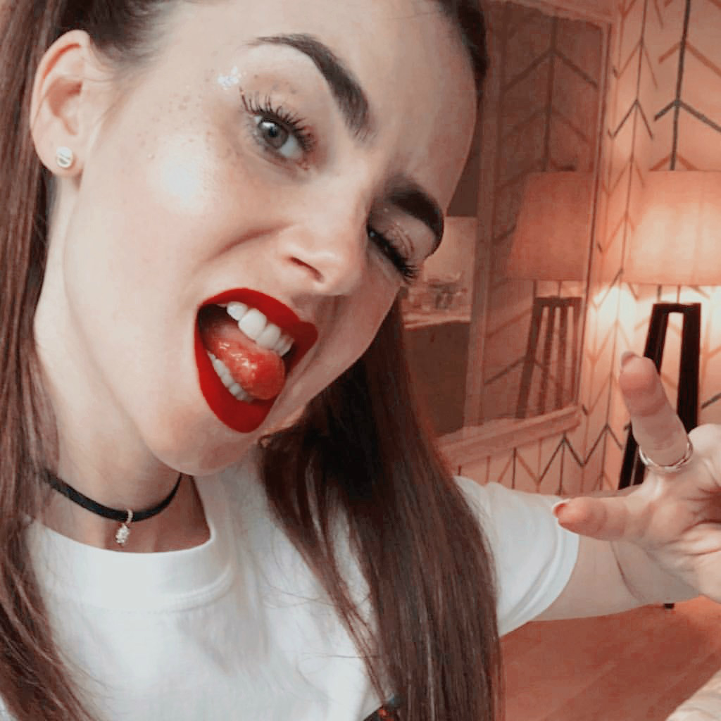 Lily Collins.