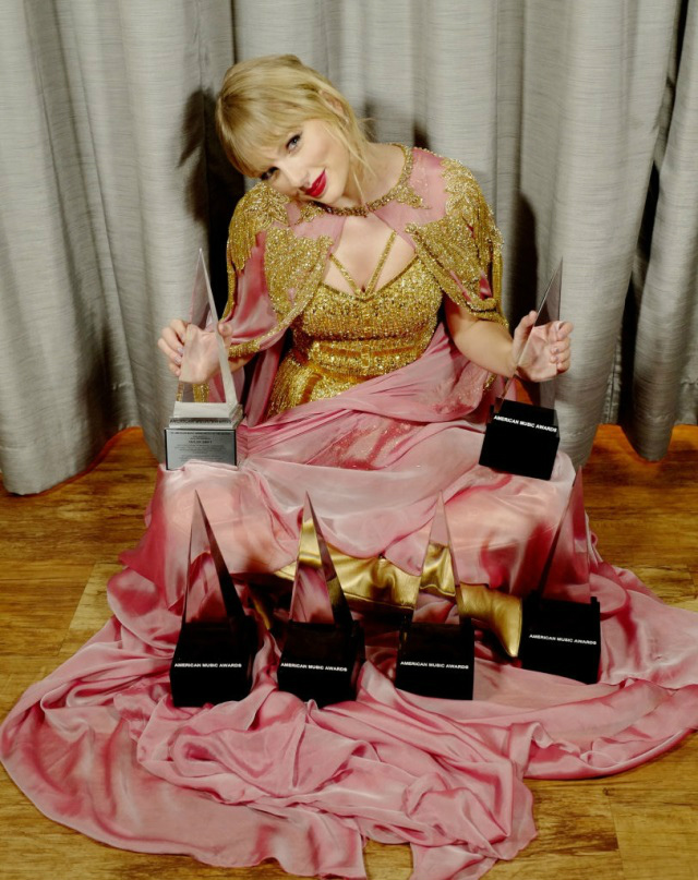 Taylor Swift.