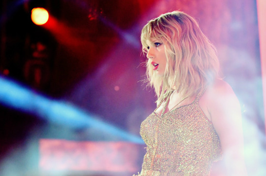 Taylor Swift.
