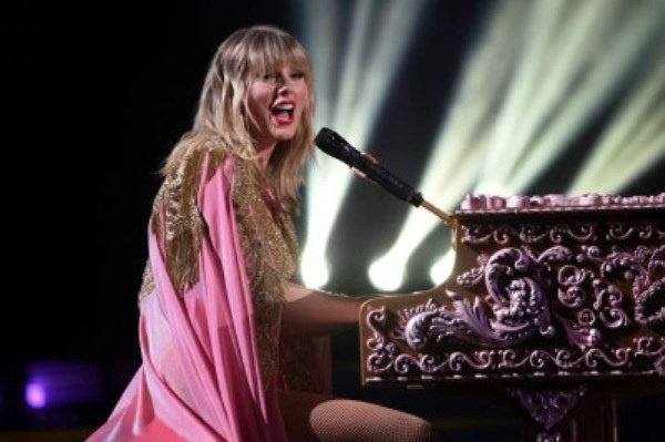 Taylor Swift.