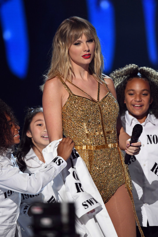 Taylor Swift.