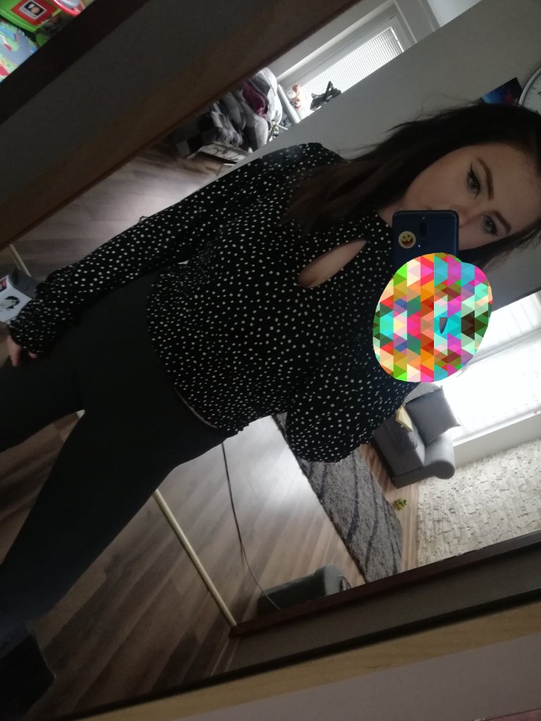 Fhjhfd