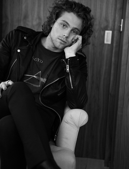 Luke Hemmings.