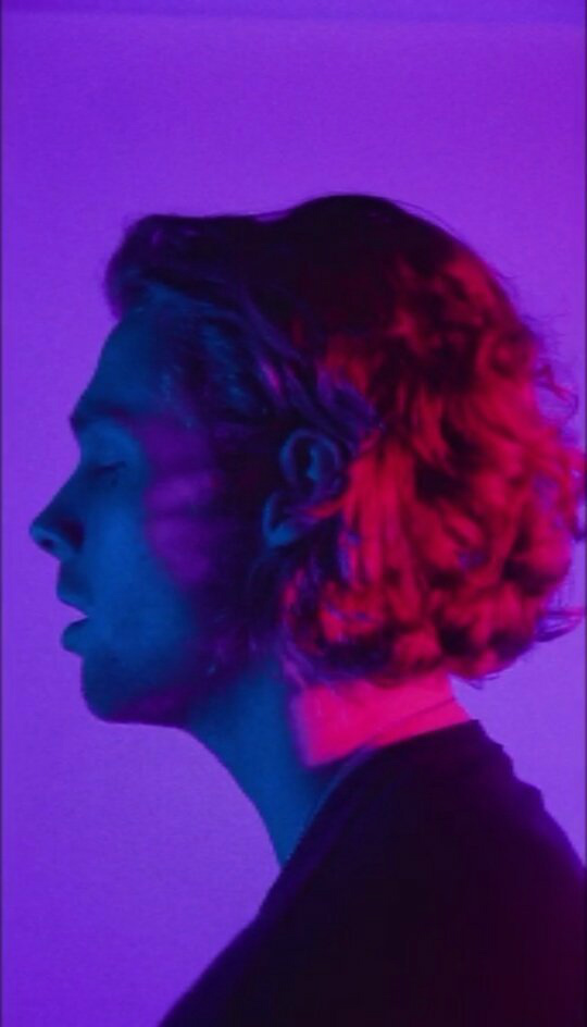 Luke Hemmings.