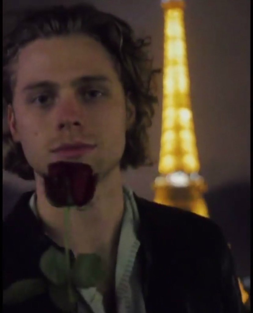 Luke Hemmings.