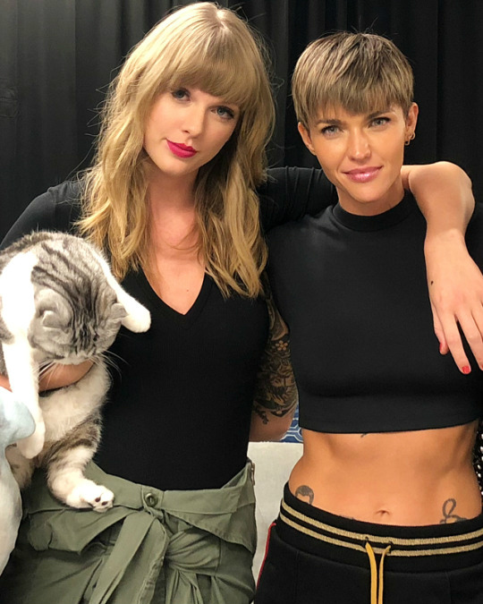 Taylor Swift.