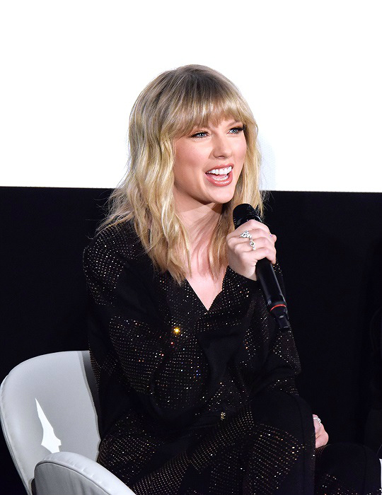 Taylor Swift.