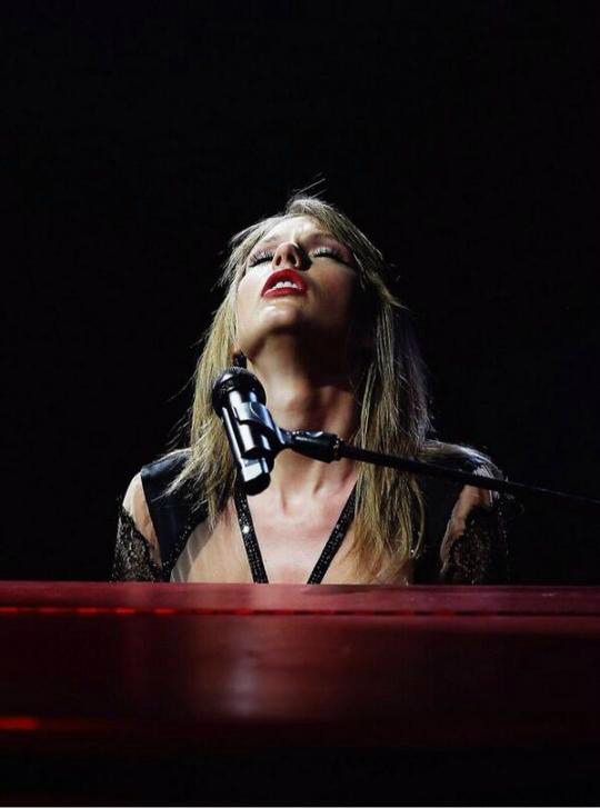 Taylor Swift.