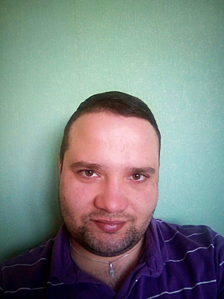 Paranoja w oczach samotnika
